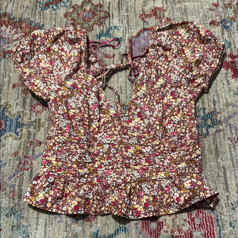 Red and Pink Flutter Sleeve Peplum Blouse
